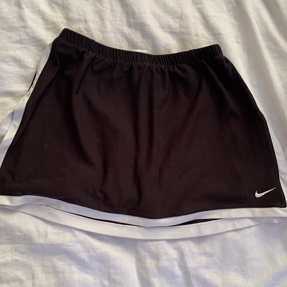 Nike small sports split side skirt small 4 / 6